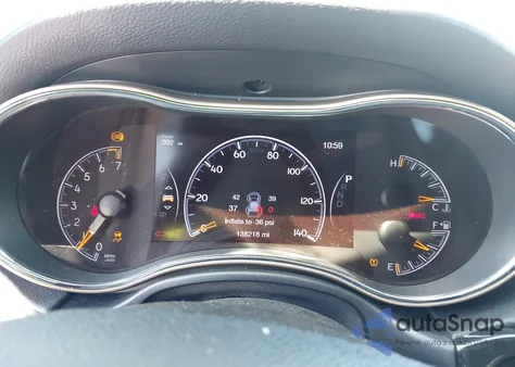 2017 Jeep Grand Cherokee 75Th Anniversary Edition 4X4 z USA, uszkodzony, nr VIN 1C4RJFAG2HC674454